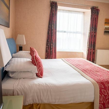 Ashburnham Hotel Pembrey Esterno foto