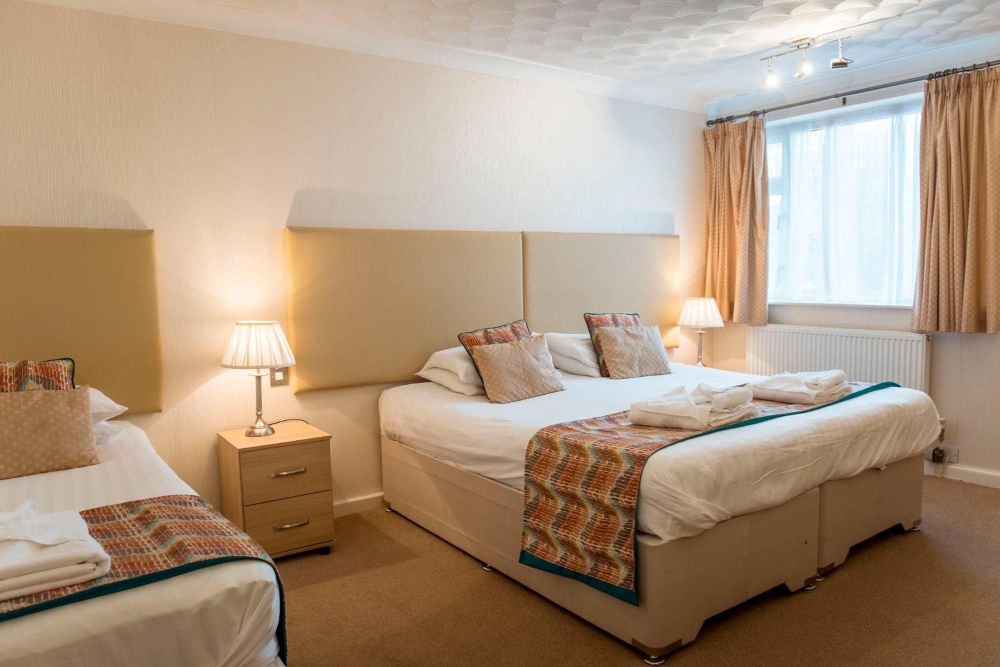 Ashburnham Hotel Pembrey Esterno foto